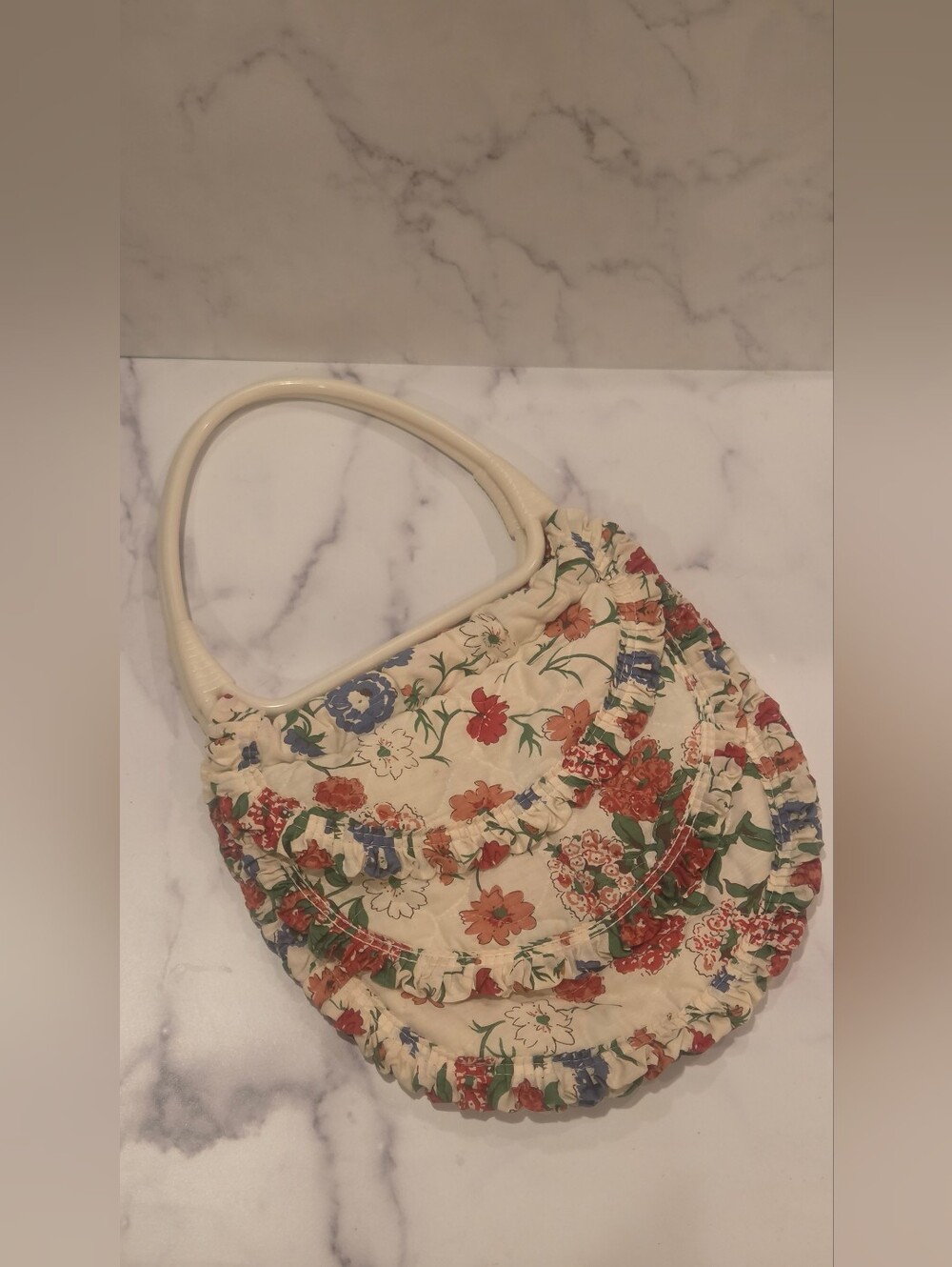 80's quilted bag with plastic handles